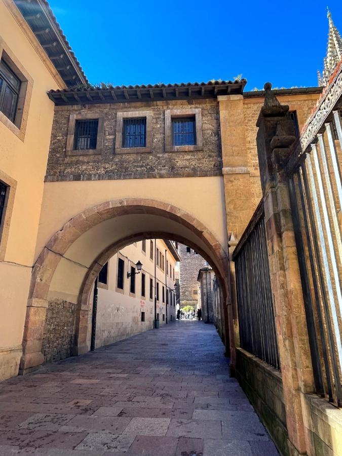 Apartamento Wamba - La Catedral Οβιέδο Εξωτερικό φωτογραφία