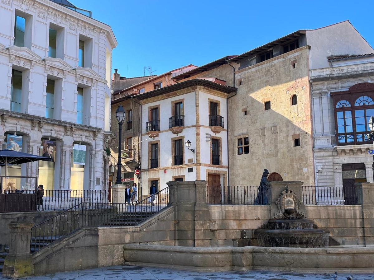 Apartamento Wamba - La Catedral Οβιέδο Εξωτερικό φωτογραφία